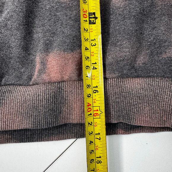 Vintage Cropped Nike Crew Neck Sweatshirt 90s Bleach Dyed Small - Picture 8 of 8